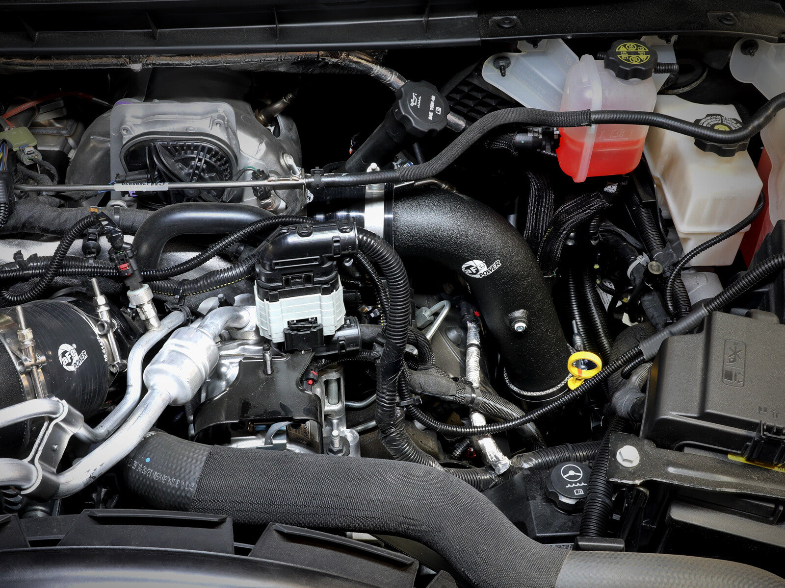 BladeRunner Aluminum Hot and Cold Charge Pipe Kit Black GM Diesel Trucks 24-26 V8-6.6L (td) L5P aFe Power