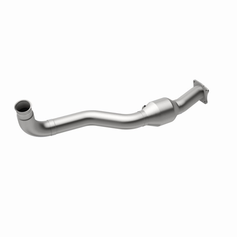 MagnaFlow Direct Fit Catalytic Converter01-05 GM Silv/Sierra 6.6L