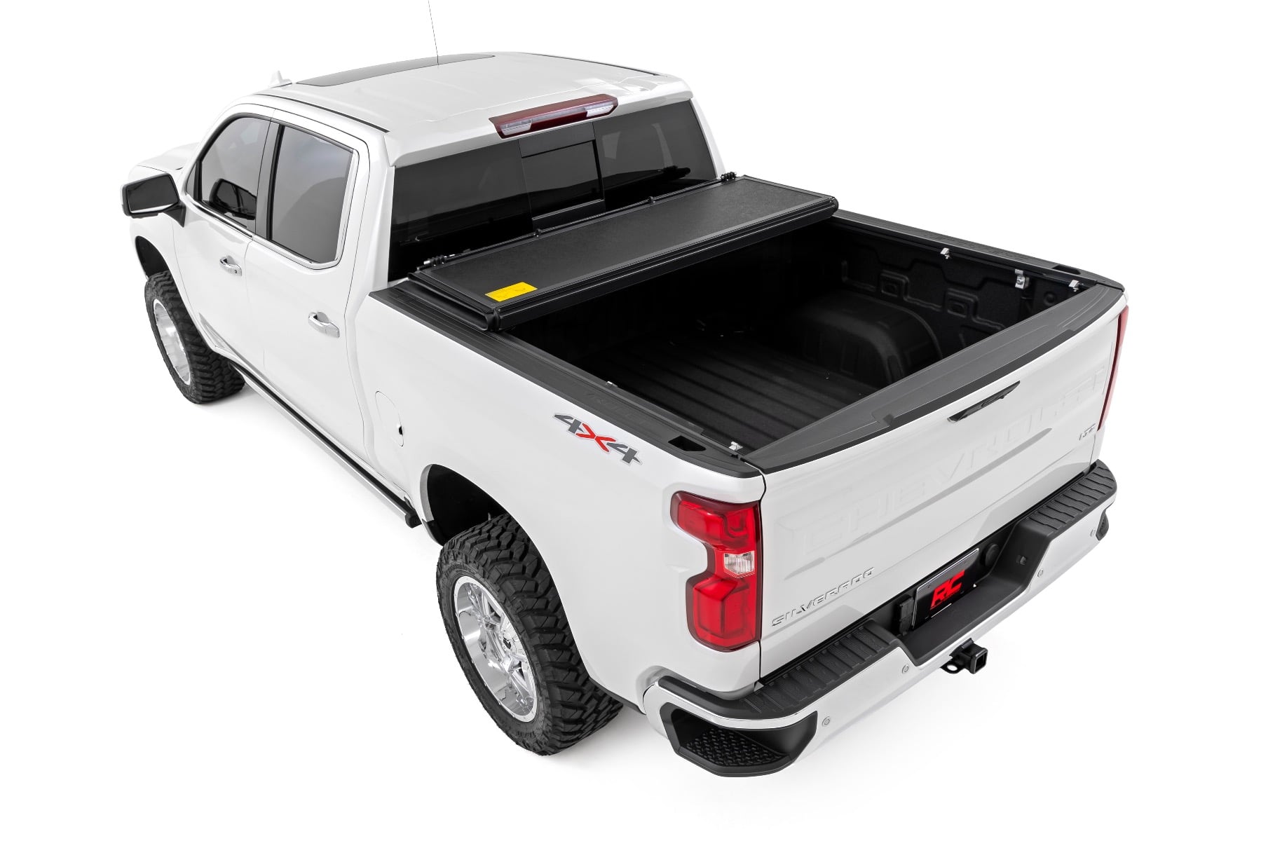 Hard Low Profile Bed Cover 5 Foot 10 Inch Bed Chevy/GMC Sierra 1500 (19-26)/Silverado 1500 (19-26) Rough Country