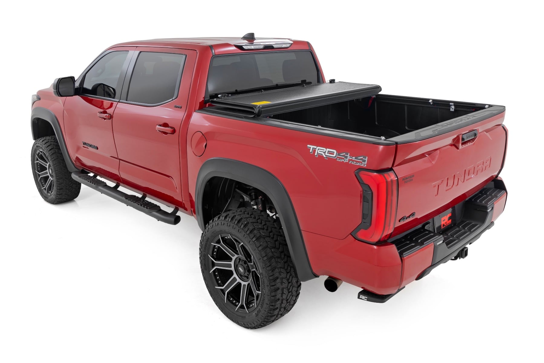 Hard Low Profile Bed Cover 5 Foot 7 Inch Bed Cargo Mgmt Toyota Tundra (22-26) Rough Country
