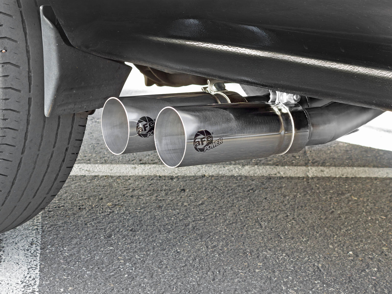 Rebel Series 3 Inch to 2-1/2 Inch 409 Stainless Steel Cat-Back Exhaust w/ Polish Tip Silverado/Sierra 1500 09-18 Reg Cab/Short Bed V6-4.3/V8-4.8/5.3L aFe Power
