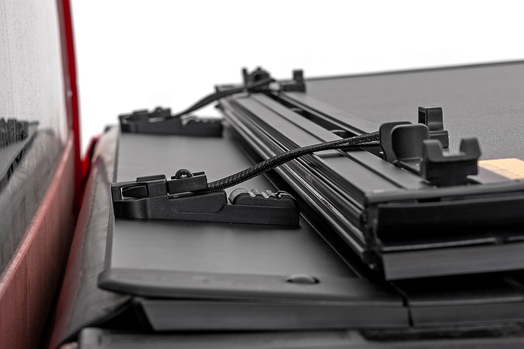 Hard Tri-Fold Flip Up Bed Cover 6 Foot 7 Inch Bed Chevy/GMC Sierra 1500 (19-26)/Silverado 1500 (19-26) Rough Country