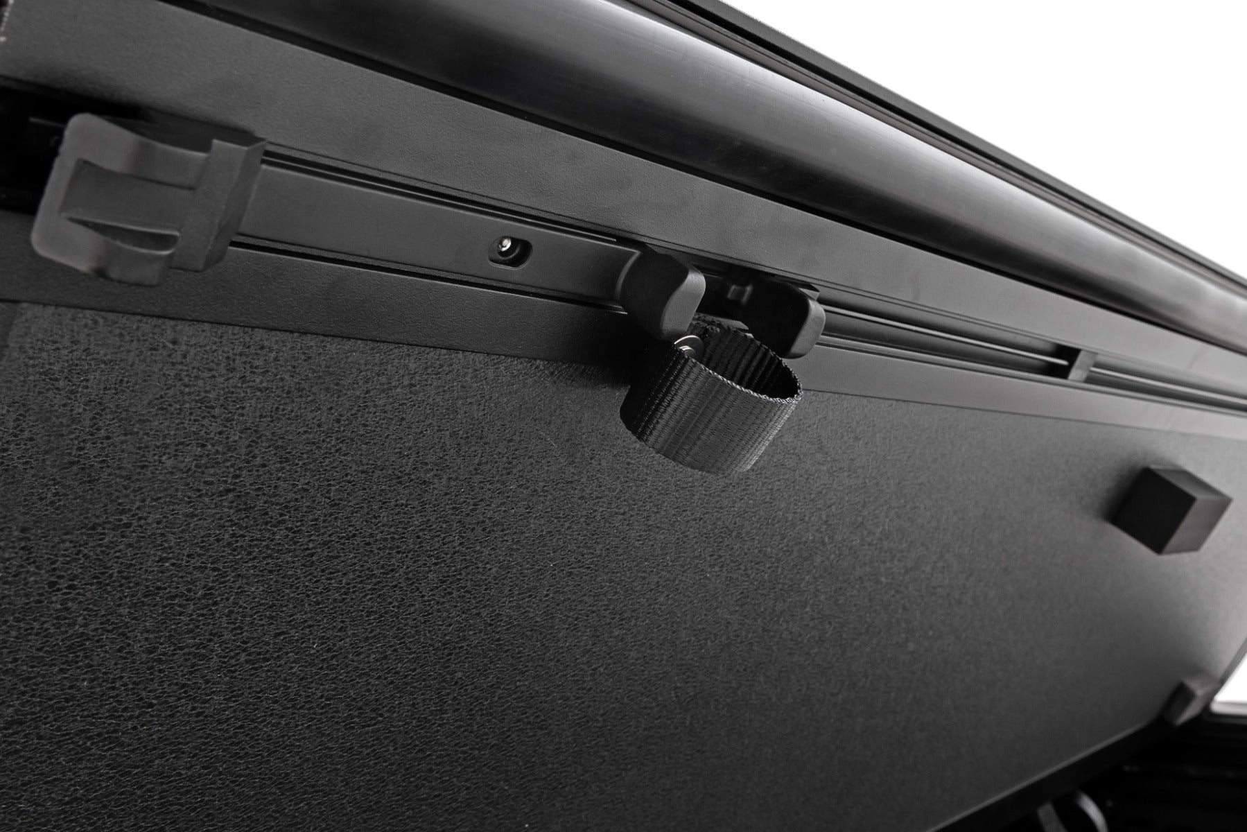 Hard Tri-Fold Flip Up Bed Cover 5 Foot Bed Jeep Gladiator JT 4WD (2020-2025) Rough Country