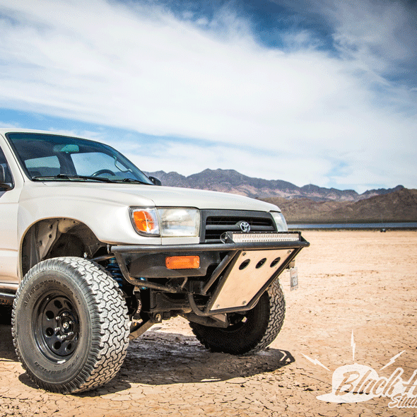 4-Runner Offroad Fenders Passenger Angle