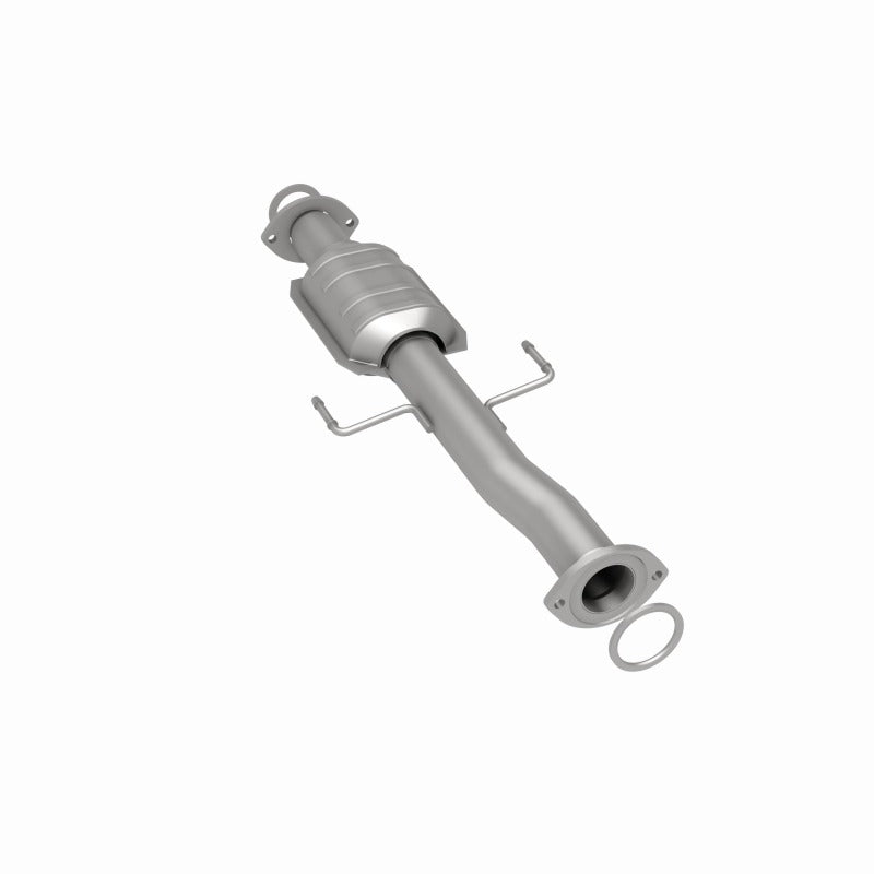 MagnaFlow Direct Fit Catalytic Converter 01-04 Toyota Tacoma 2.4L Rear