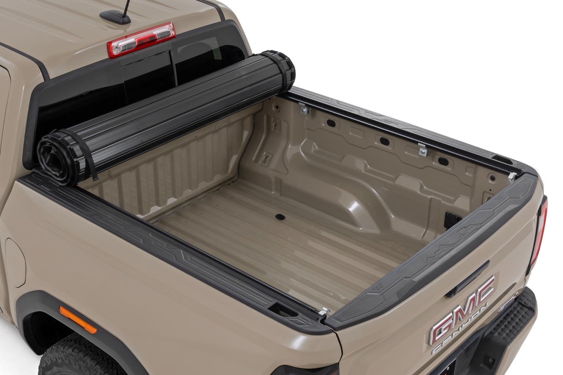 Hard Roll Up Bed Cover 5 Foot Bed Chevy/GMC Canyon/Colorado 2WD/4WD (23-26) Rough Country