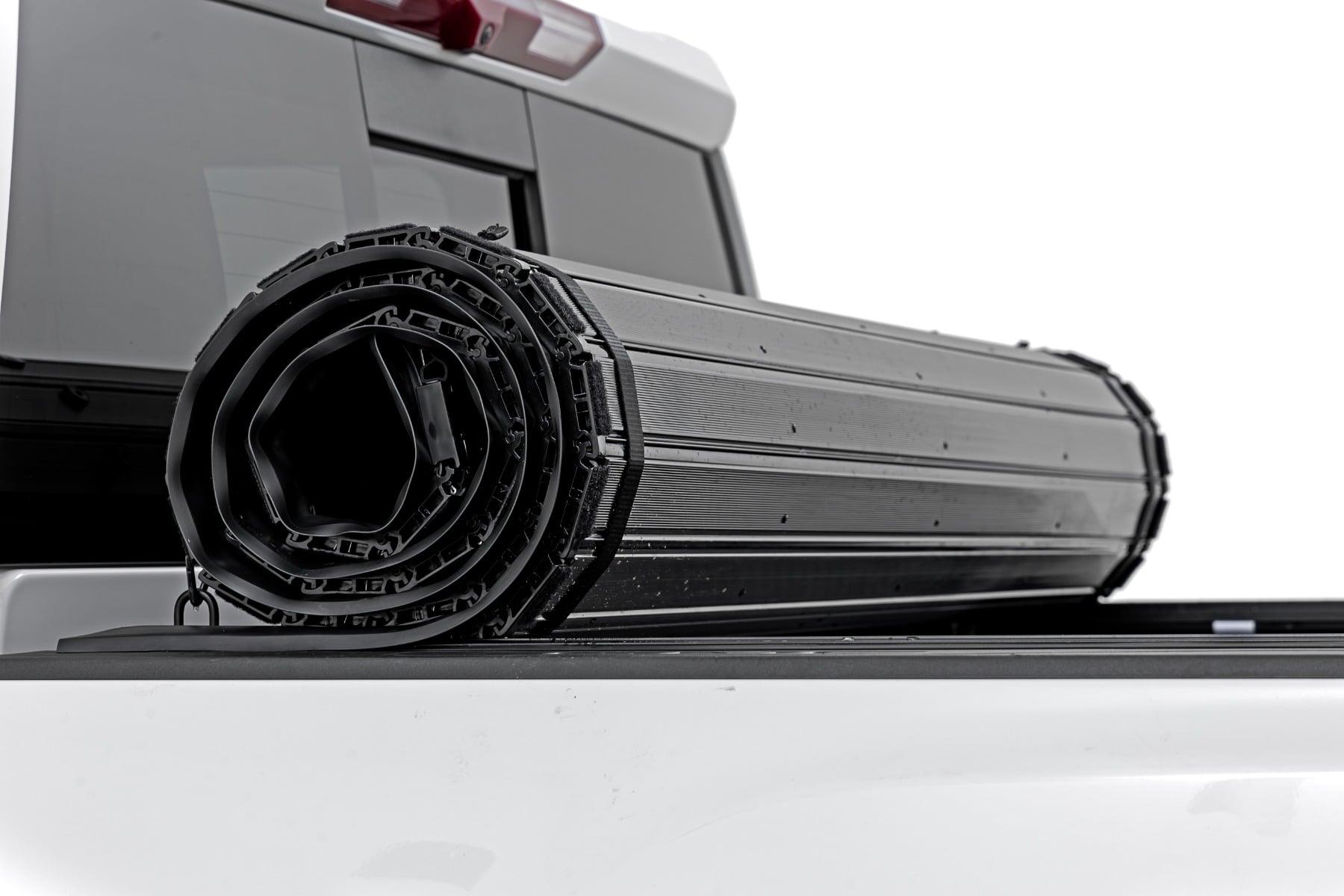 Hard Roll Up Bed Cover 6 Foot 9 Inch Bed Chevy/GMC Silverado/Sierra 2500HD/3500HD (20-26) Rough Country