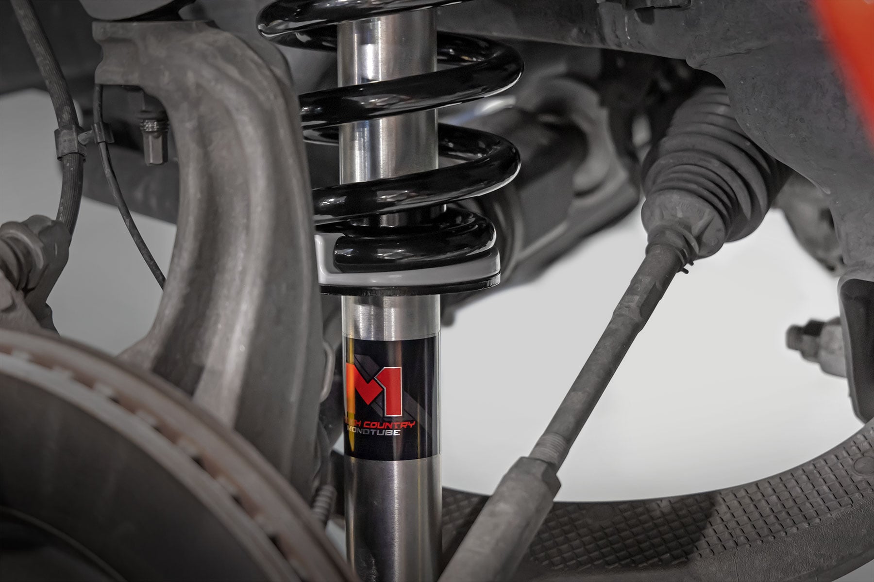 M1 Adjustable Leveling Struts Monotube 0-2 Inch Ram 1500 2WD/4WD (19-26) Rough Country