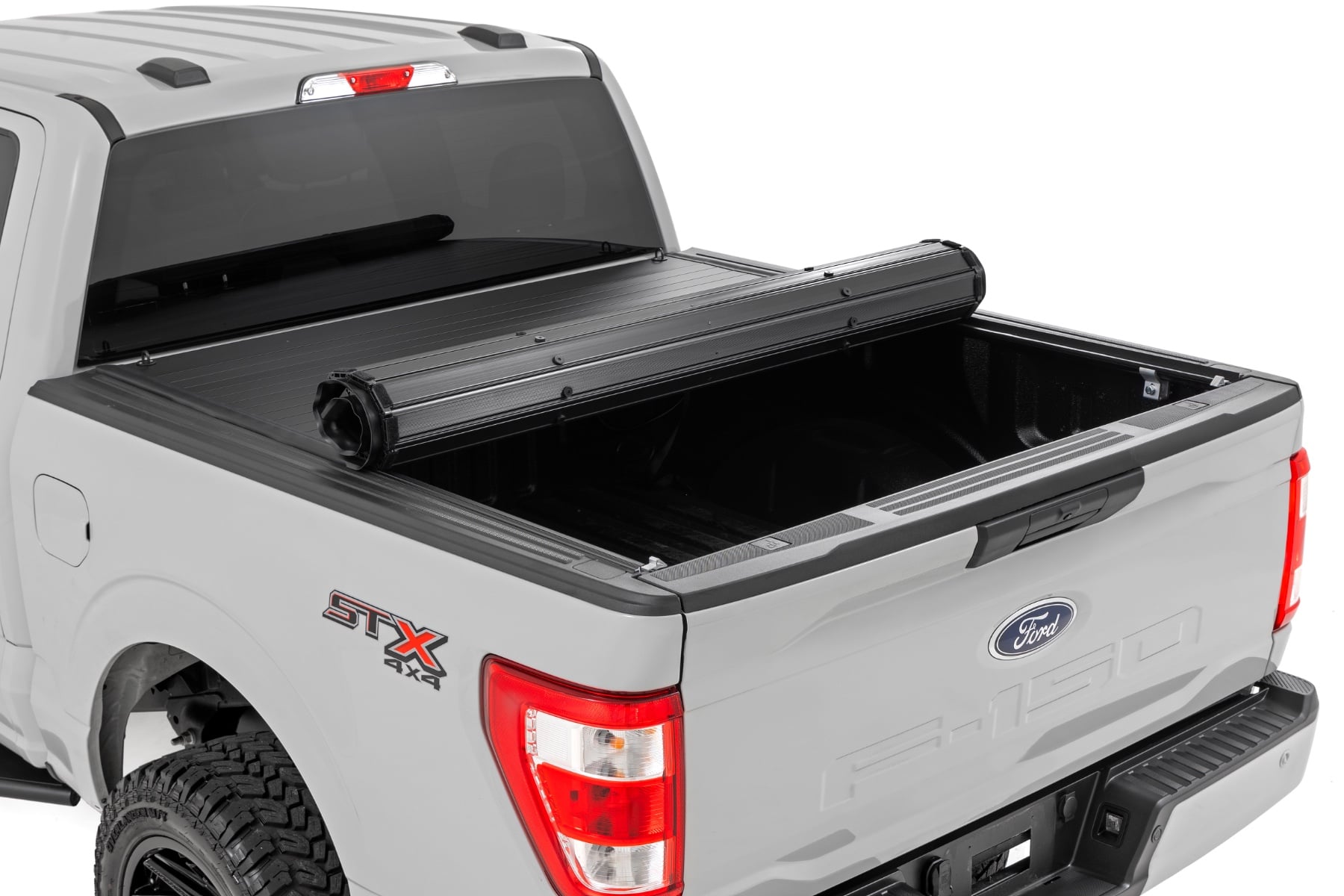 Hard Roll Up Bed Cover 5 Foot 7 Inch Bed Ford F-150 (15-26)/F-150 Lightning (22-26) Rough Country