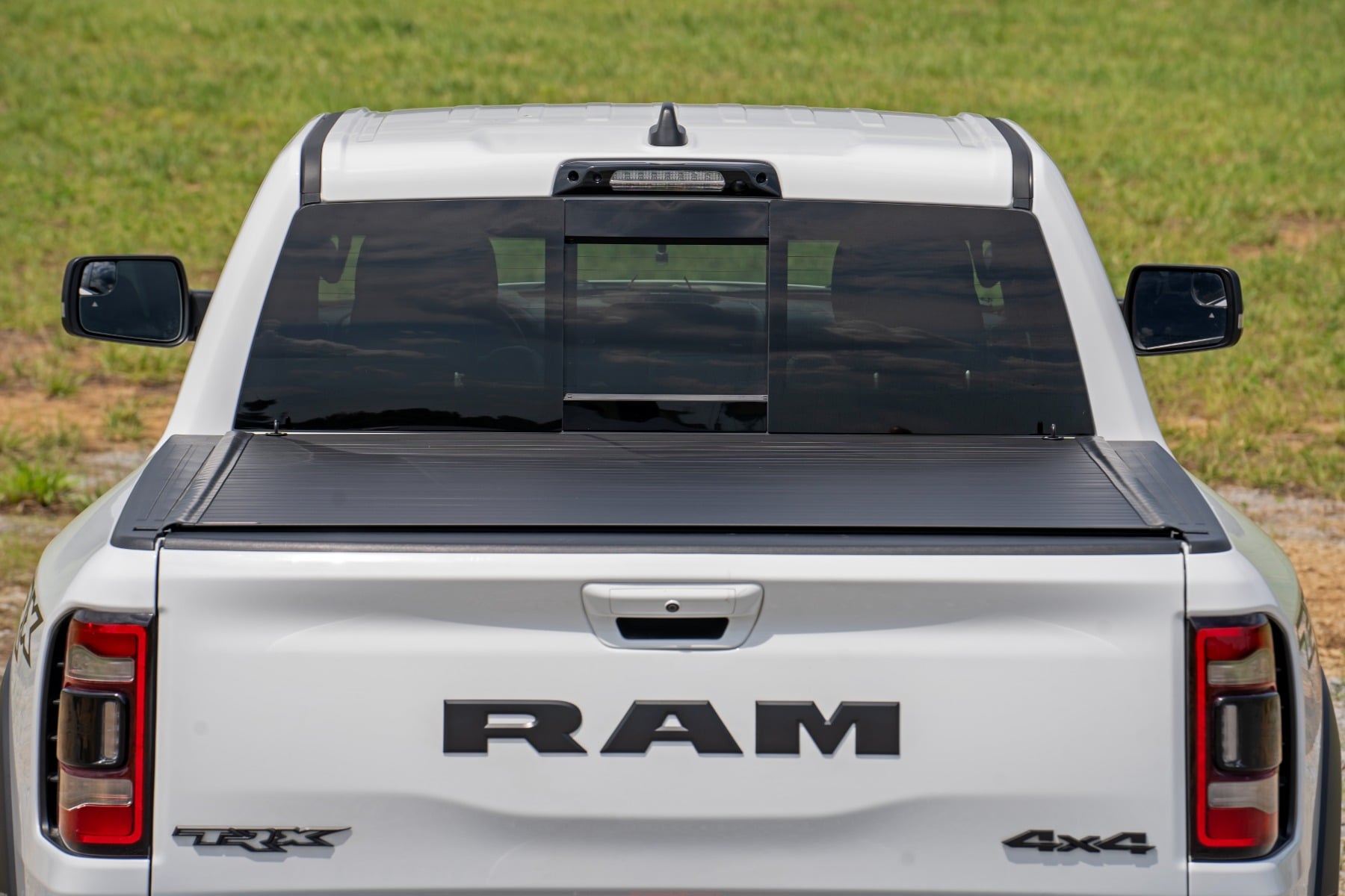 Hard Roll Up Bed Cover 5 Foot 7 Inch Bed Ram 1500 (19-26)/1500 TRX (21-24) Rough Country