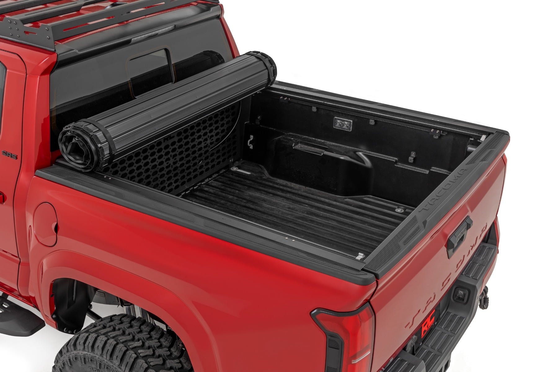 Hard Roll Up Bed Cover 5 Foot Bed Toyota Tacoma 2WD/4WD (2024-2026) Rough Country