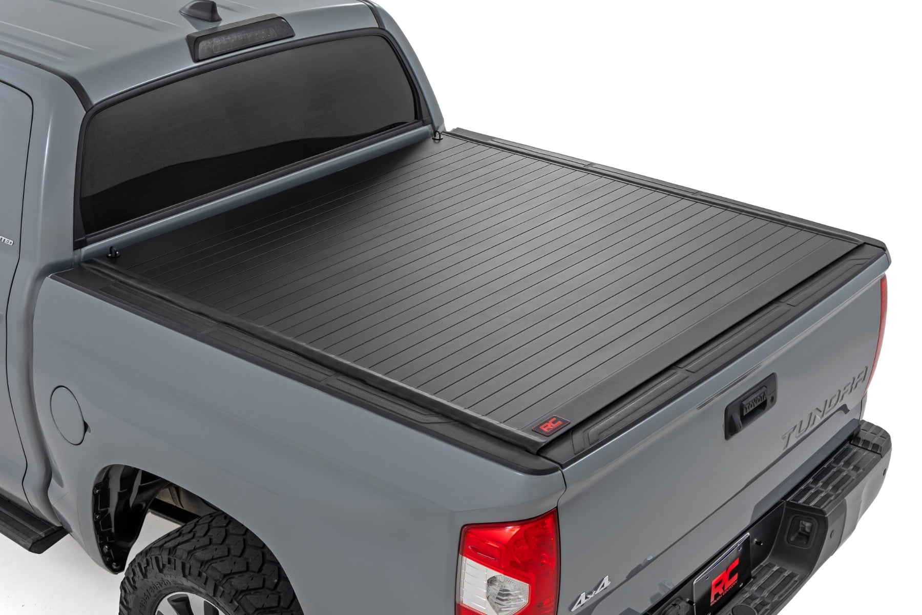 Hard Roll Up Bed Cover 5 Foot 7 Inch Bed Toyota Tundra 2WD/4WD (2007-2021) Rough Country
