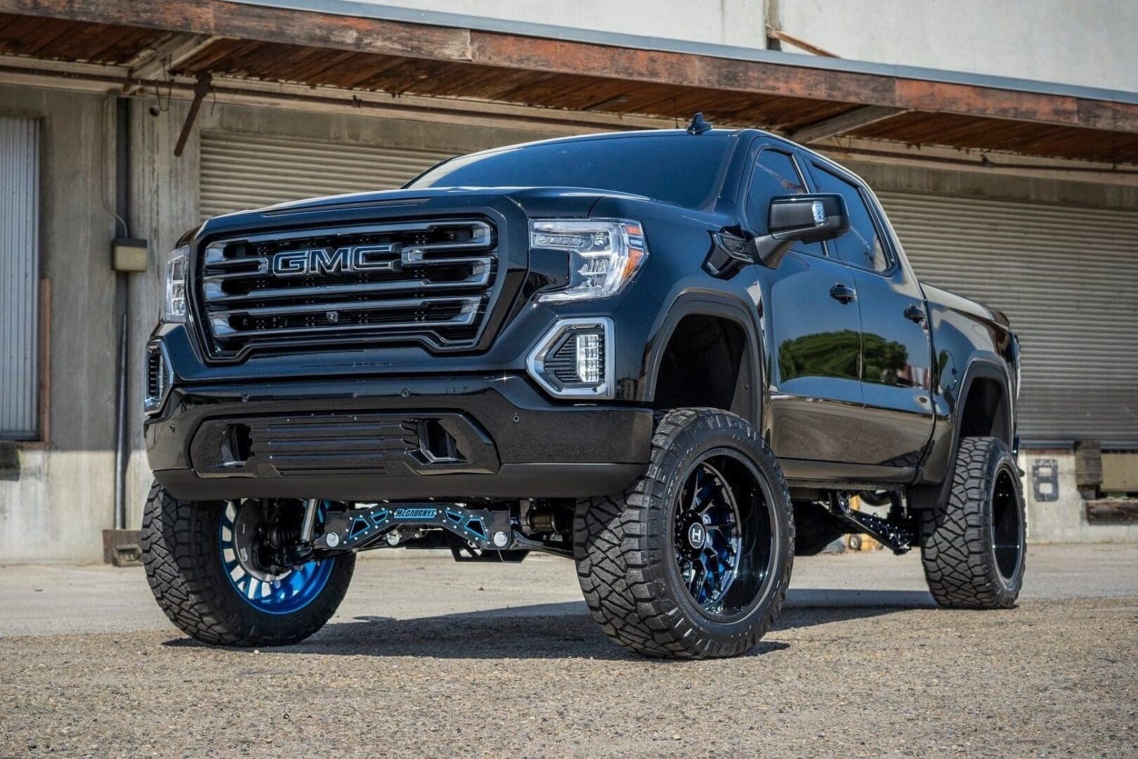 McGaughy's 7-9 Inch Premium Lift Kit 2019-2026 Silverado/Sierra 1500 2WD