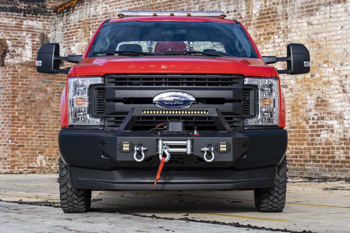 EXO Winch Mount Kit Ford F-250/F-350 Super Duty 2WD/4WD (2017-2020) Rough Country
