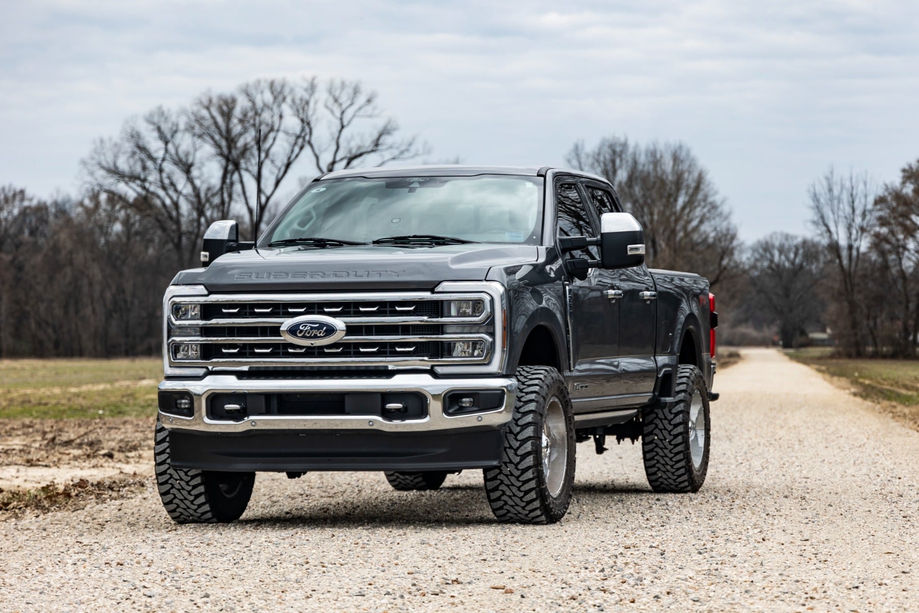 2 Inch Leveling Kit Track Bar Bracket Ford F-250/F-350 Super Duty (17-26) Rough Country