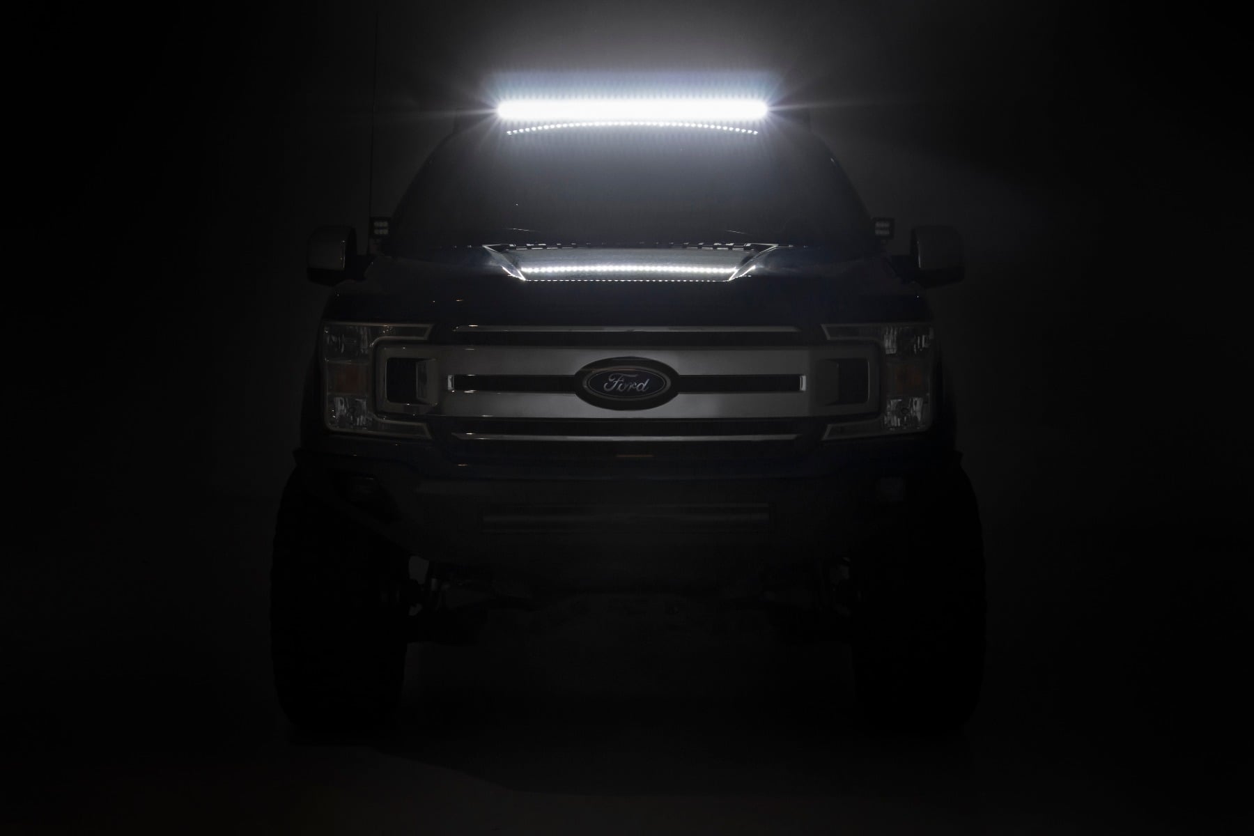 Roof Rack FR 40 Inch Single Row Black LED Ford F-150 2WD/4WD (2015-2018) Rough Country