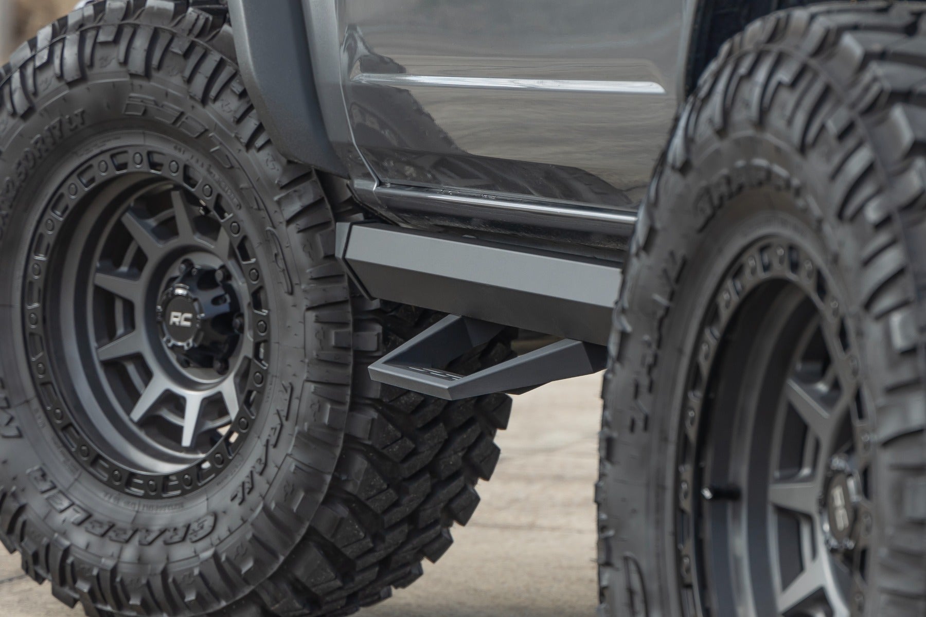 SRL2 Adjustable Aluminum Step 2 Door Ford Bronco (2 Door) 4WD (2021-2025) Rough Country