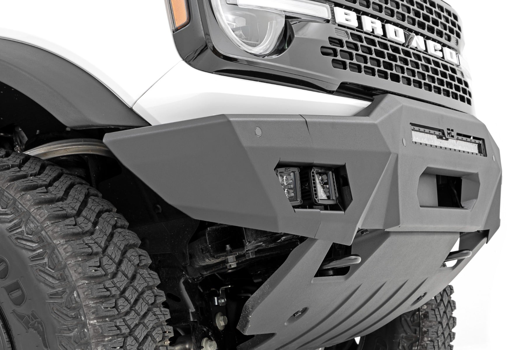 Front Bumper Modular Full Wings DRL Ford Bronco 4WD (2021-2025) Rough Country