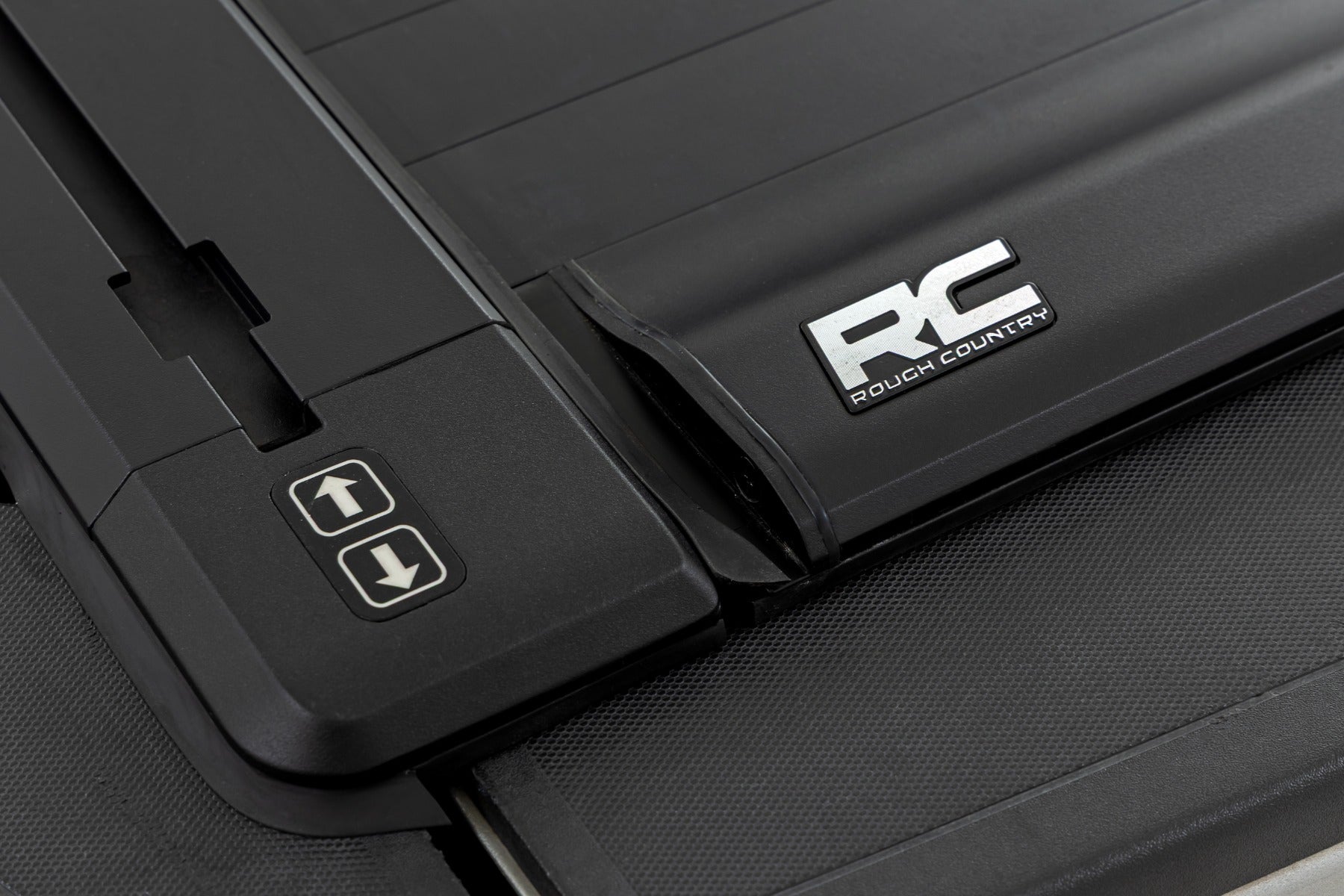 Powered Retractable Bed Cover 5 Foot Bed Chevy/GMC Canyon/Colorado (15-26) Rough Country
