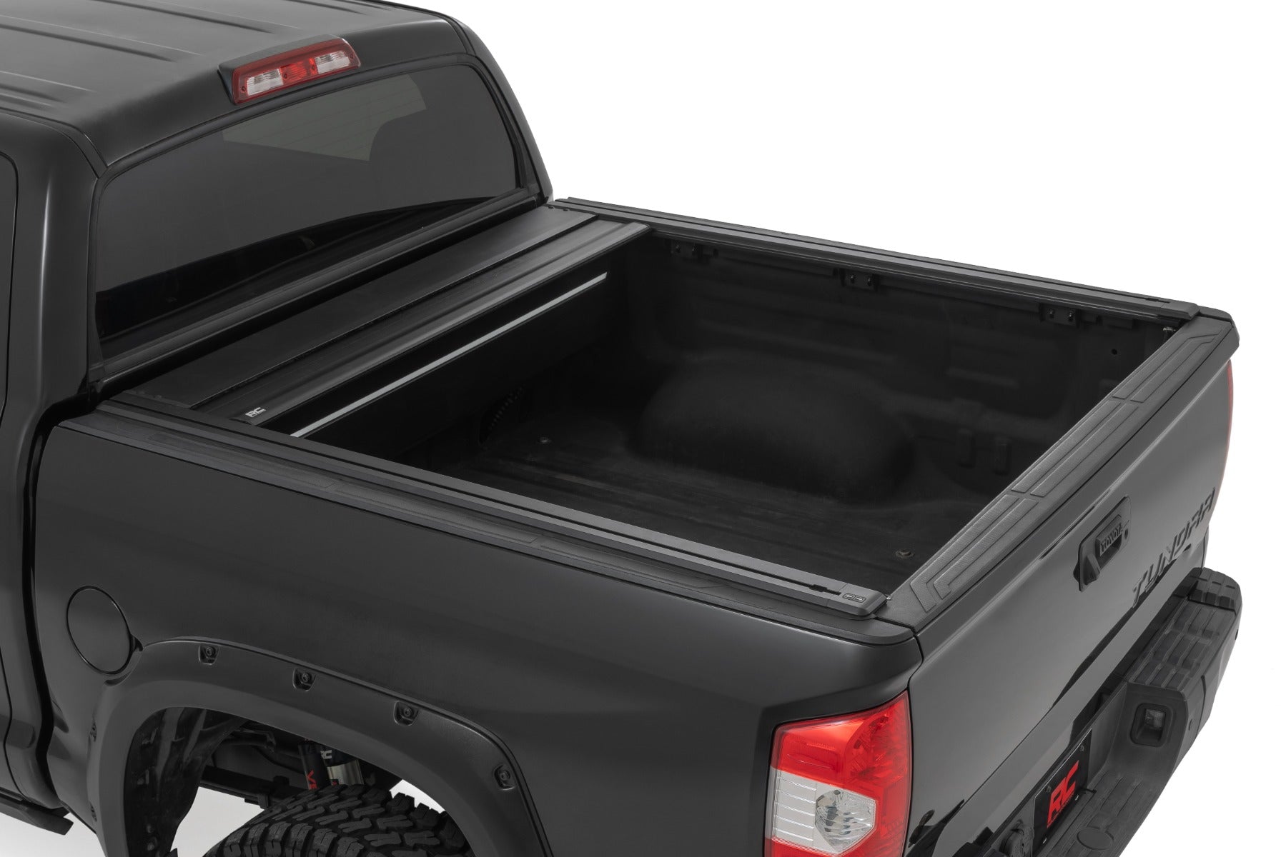 Powered Retractable Bed Cover 5 Foot 7 Inch Bed Toyota Tundra (07-21) Rough Country