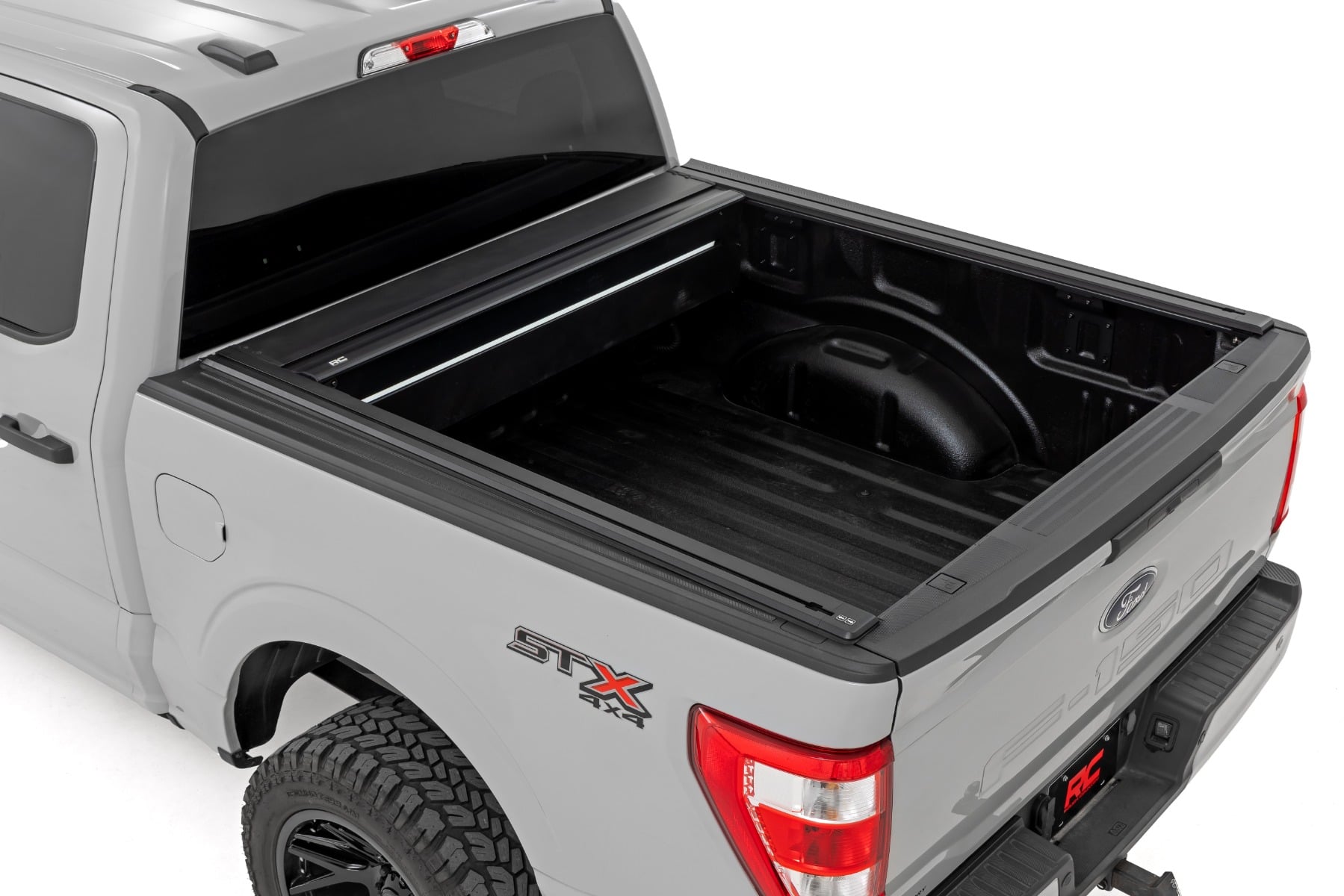 Powered Retractable Bed Cover 5 Foot 7 Inch Bed Ford F-150 (15-26)/F-150 Lightning (22-26) Rough Country