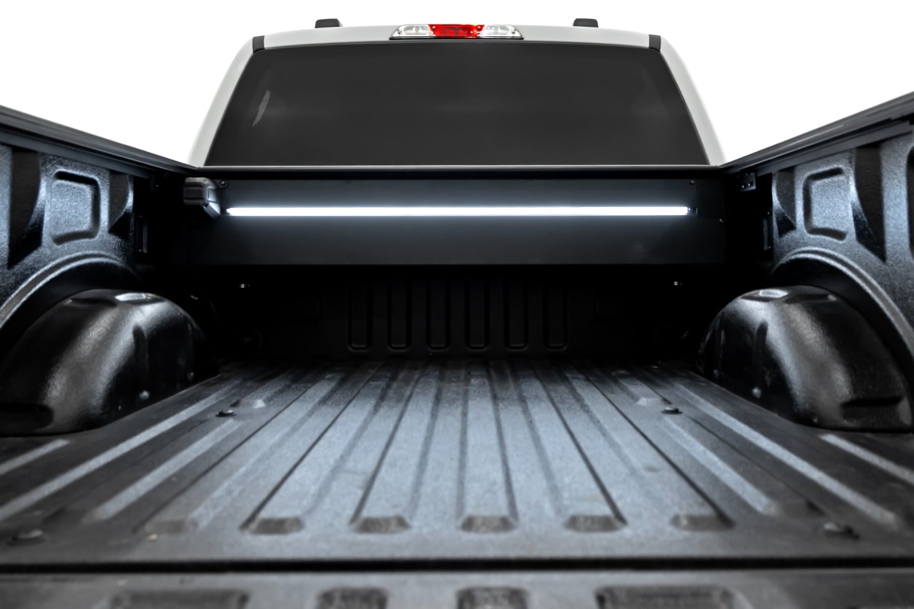 Powered Retractable Bed Cover 5 Foot 7 Inch Bed Ford F-150 (15-26)/F-150 Lightning (22-26) Rough Country