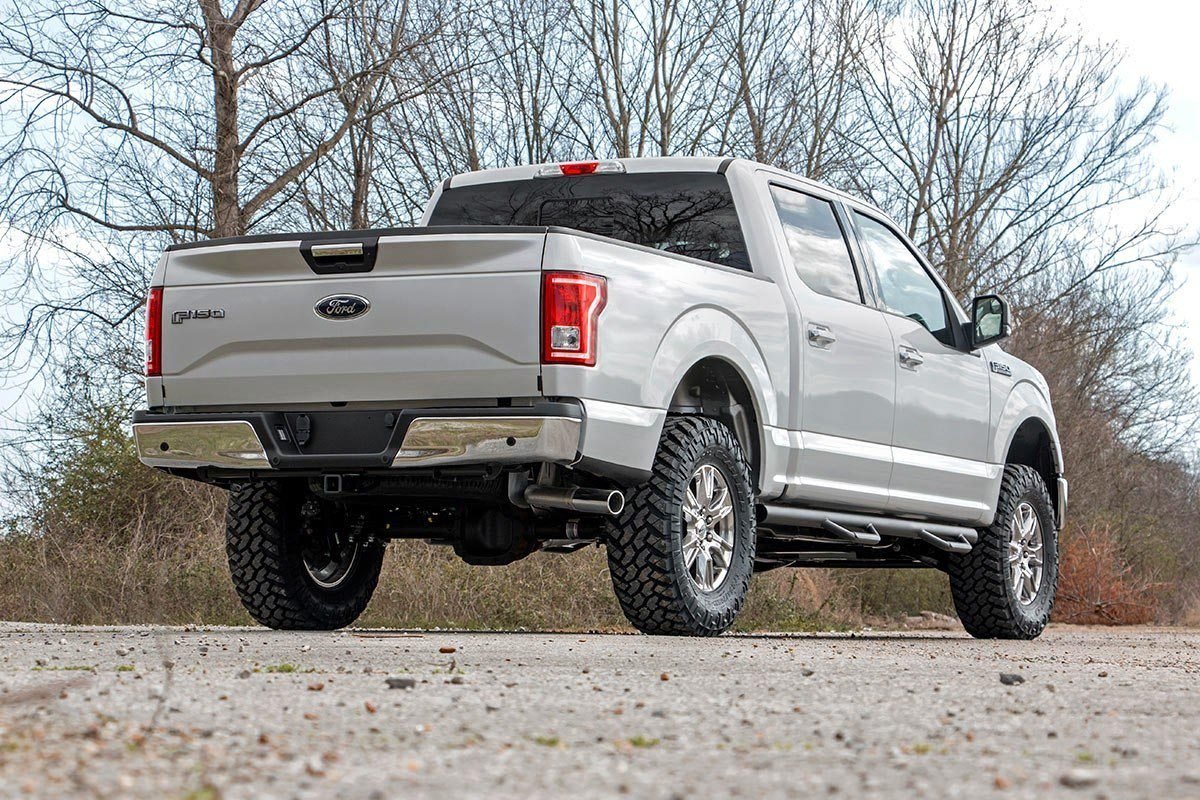 3 Inch Ford Bolt-On Arm Lift Kit w/V2 Shocks 14-20 F-150 4WD Rough Country