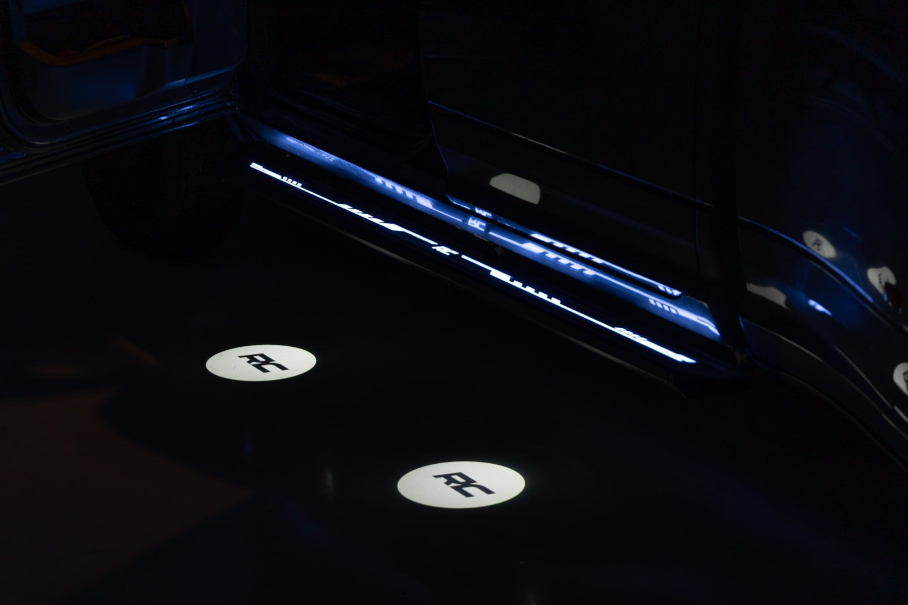 Multi-Color LED Running Boards Crew Cab Ram 2500/3500 2WD/4WD (2011-2026) Rough Country
