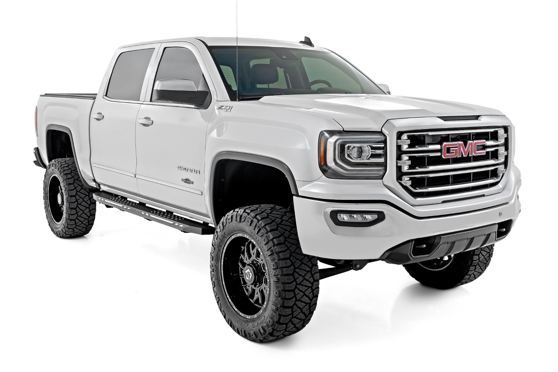 AC2 Running Boards Amber/White Crew Cab Silverado/Sierra 1500 (07-18) Rough Country