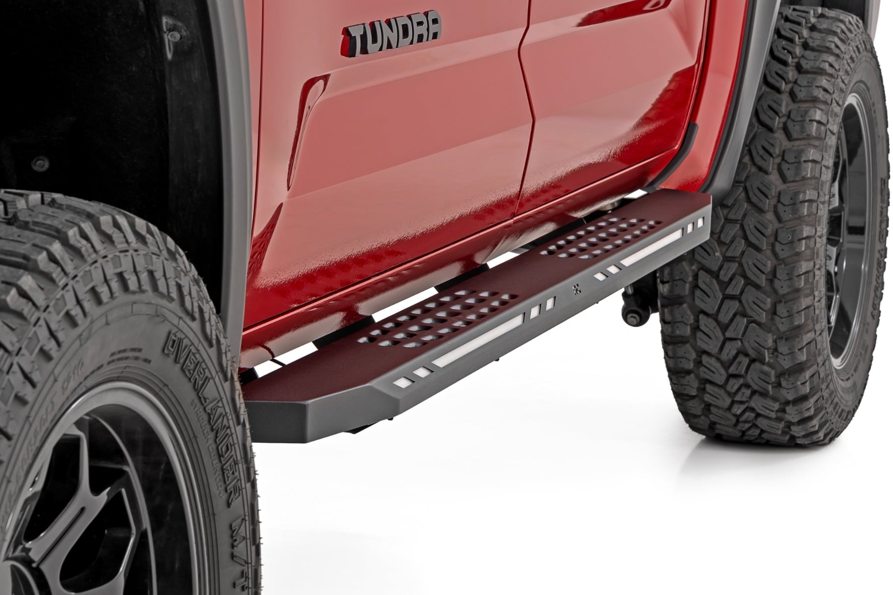 AC2 Running Boards Amber/White CrewMax Toyota Tundra 2WD/4WD (22-26) Rough Country