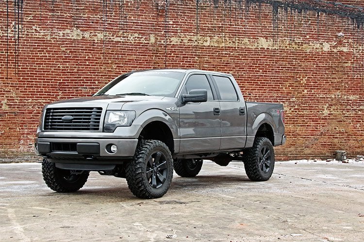 6 Inch Lift Kit N3 Struts Ford F-150 4WD (2014) Rough Country