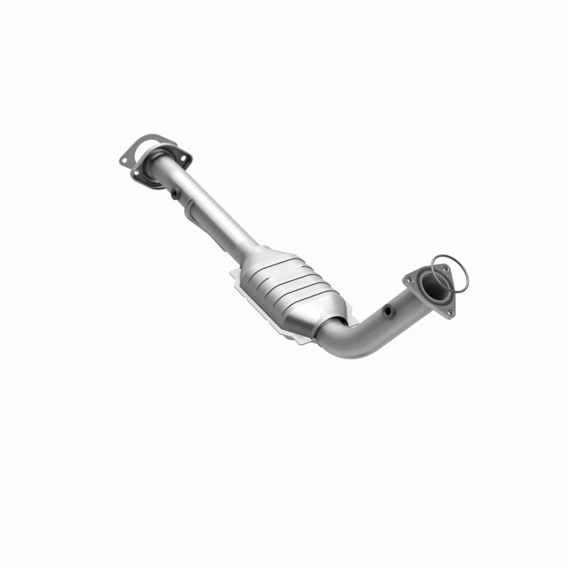 MagnaFlow Direct Fit Catalytic Conv 02-06 Cadillac Escalade / 02-06 GM Yukon (Inc Denali) 6.0L P/S