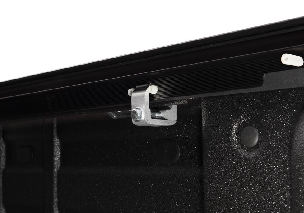 RetraxOne MX Retractable Tonneau Cover Matte One Piece Polycarbonate Finish 2015-2022 Colorado/Canyon 6' 2 inch Bed without Stake Pockets