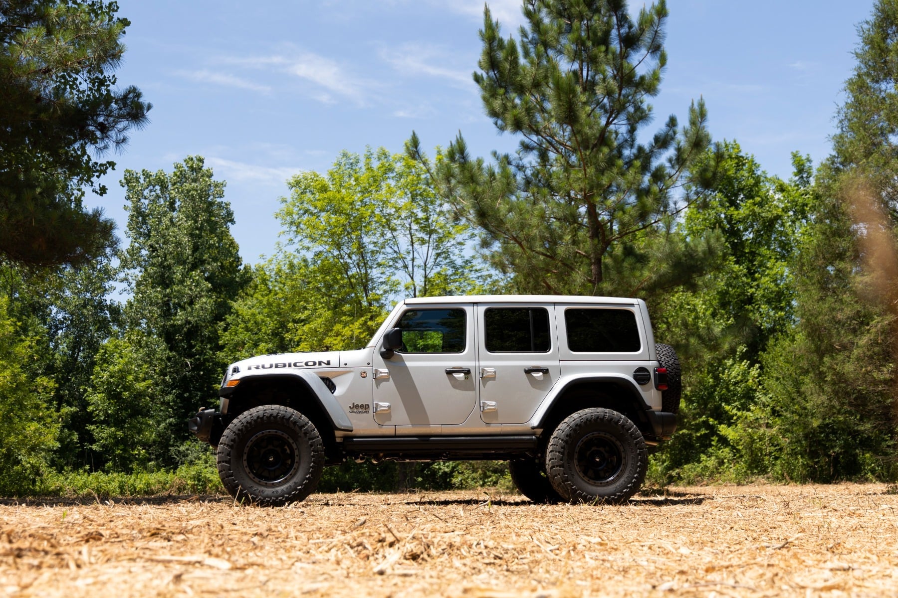 3.5 Inch Lift Kit C/A Drop 4-Door 392 Jeep Wrangler Unlimited (18-23) Rough Country
