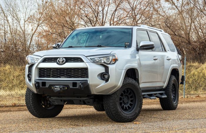 2.5 Inch SST2.1 Suspension System 2010-2024 Toyota 4Runner ReadyLIFT