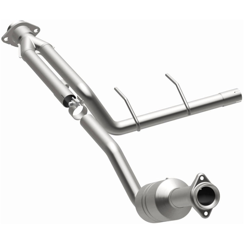 MagnaFlow Direct Fit Catalytic Converter 2011-2014 F-150 3.7L Underbody