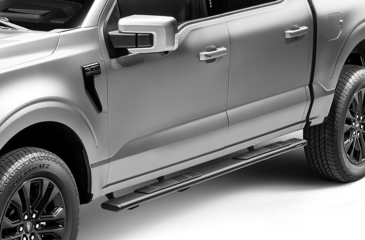 5 Inch OE Xtreme Low Profile SideSteps With Mounting Bracket Kit Textured Black 2015-2026 Ford F-150/ F-250/F-350 4 Door Go Rhino
