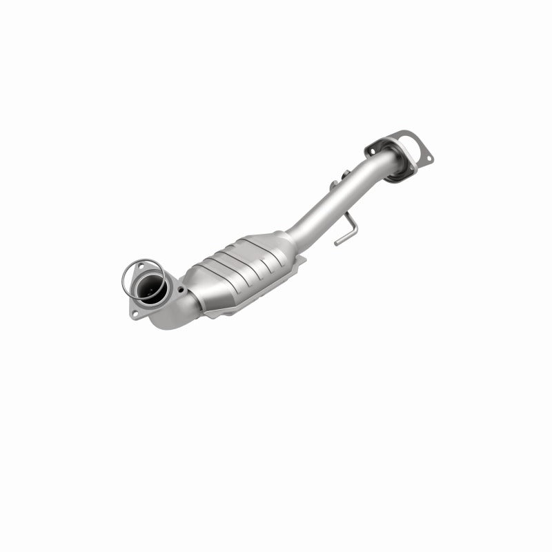 MagnaFlow Direct Fit Catalytic Conv 02-06 Cadillac Escalade / 02-06 GM Yukon (Inc Denali) 6.0L P/S
