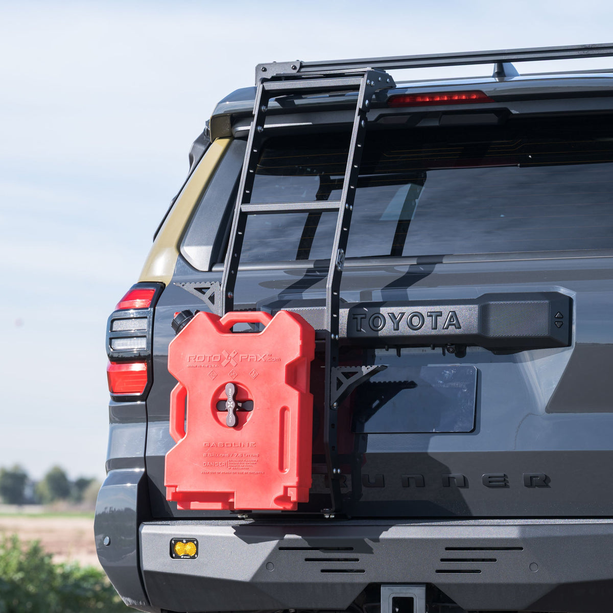 2025+ Toyota 4Runner Summit Hatch Ladder