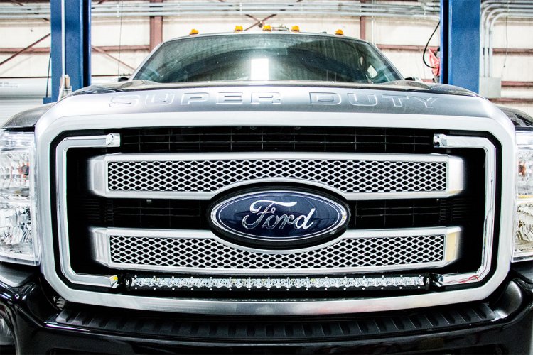 LED Light Kit Grill 30 Inch Black Single Row White DRL Ford F-250/F-350 Super Duty (11-16) Rough Country