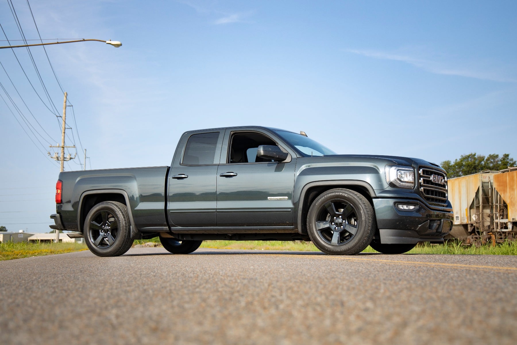 2 Inch Lowering Kit 4 Inch Rear Lowering Alum/Stamped Knuckle Silverado/Sierra 1500 (14-18) Rough Country