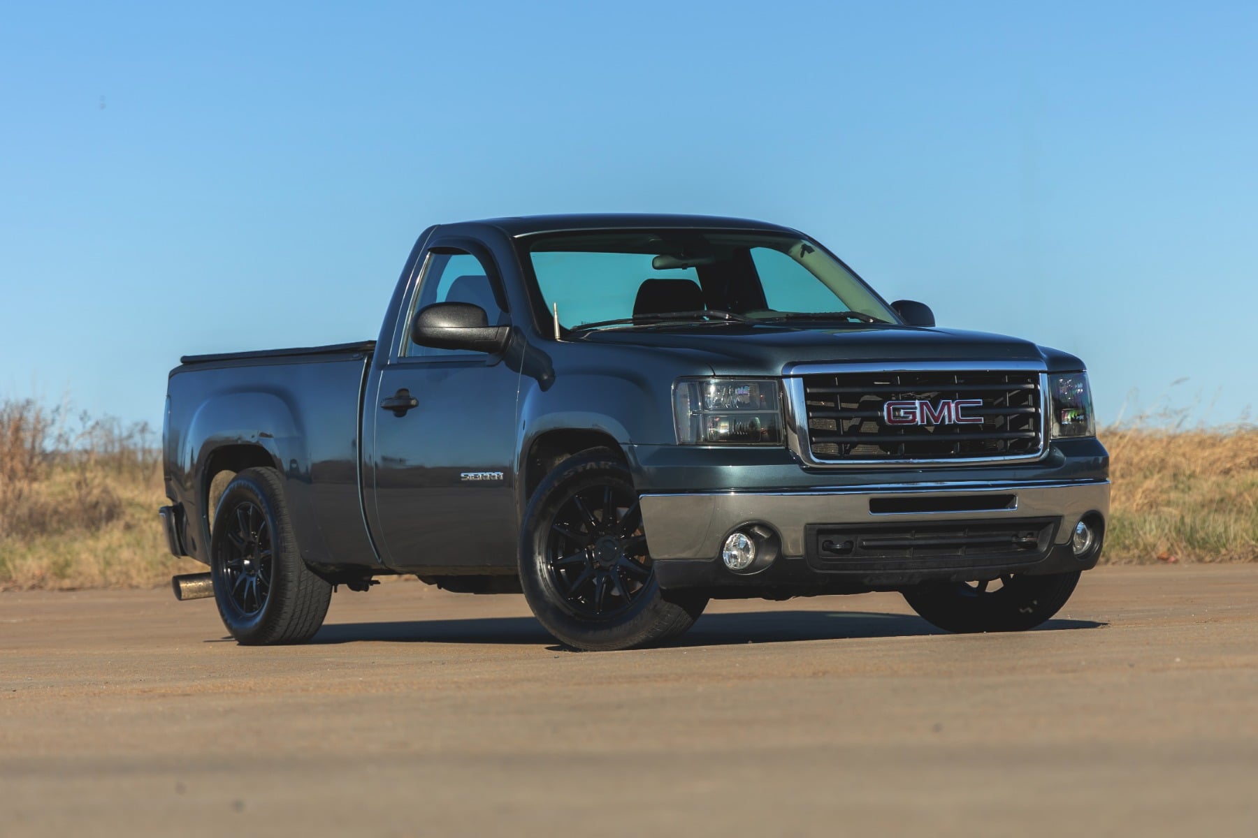 2 Inch Lowering Kit 4 Inch Rear Lowering M1 Silverado/Sierra 1500 (14-18 & Classic) Rough Country