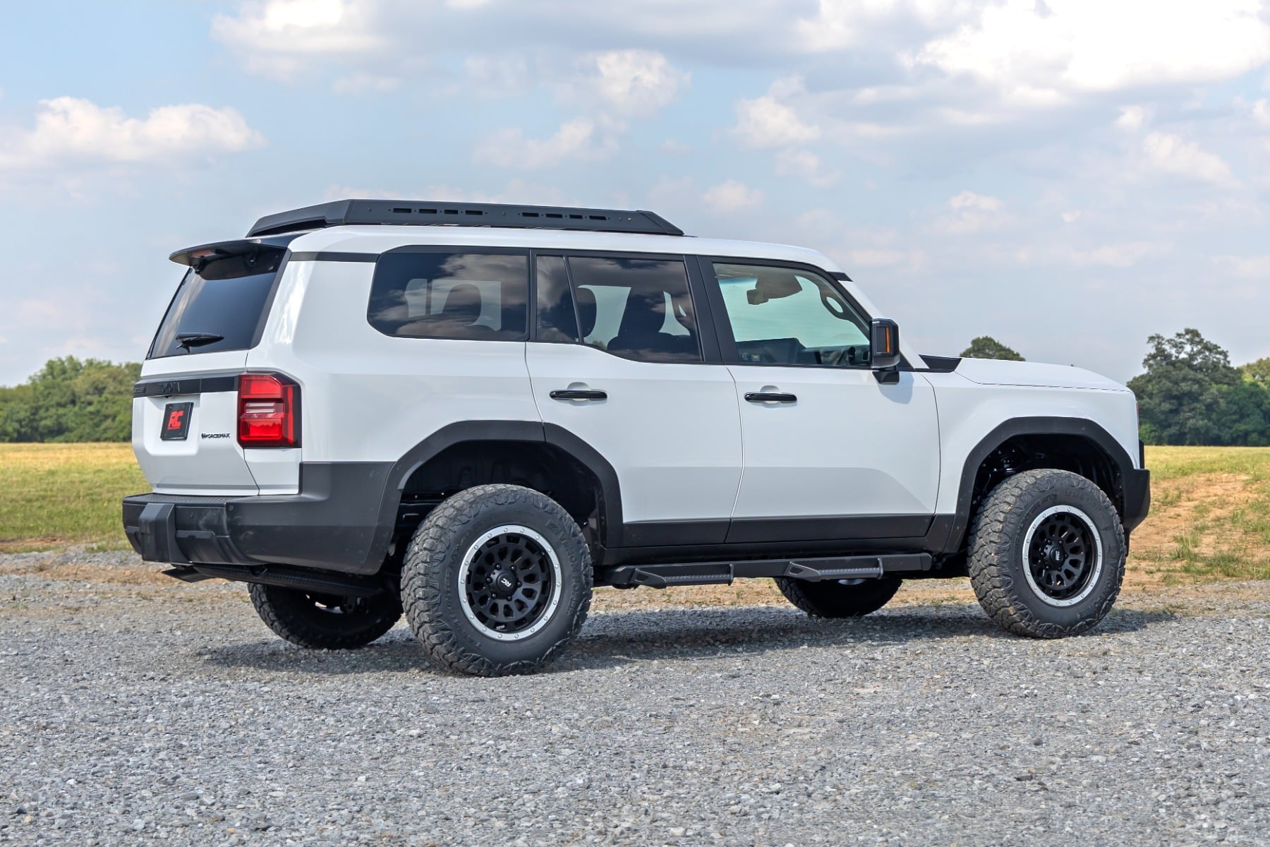 2 Inch Lift Kit M1R Toyota Land Cruiser 4WD (2024-2026) Rough Country