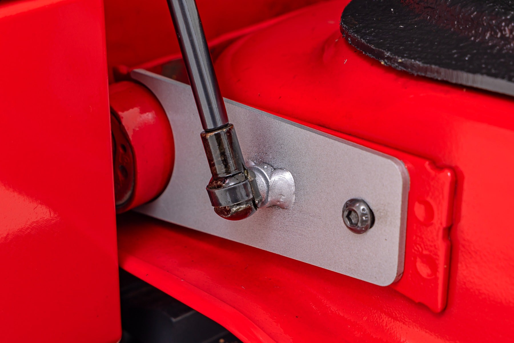Tailgate Assist Silverado/Sierra 1500/2500HD/3500HD (07-18 & Classic) Rough Country