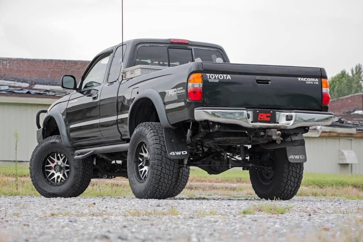 6 Inch Lift Kit Toyota Tacoma 2WD/4WD (1995-2004) Rough Country