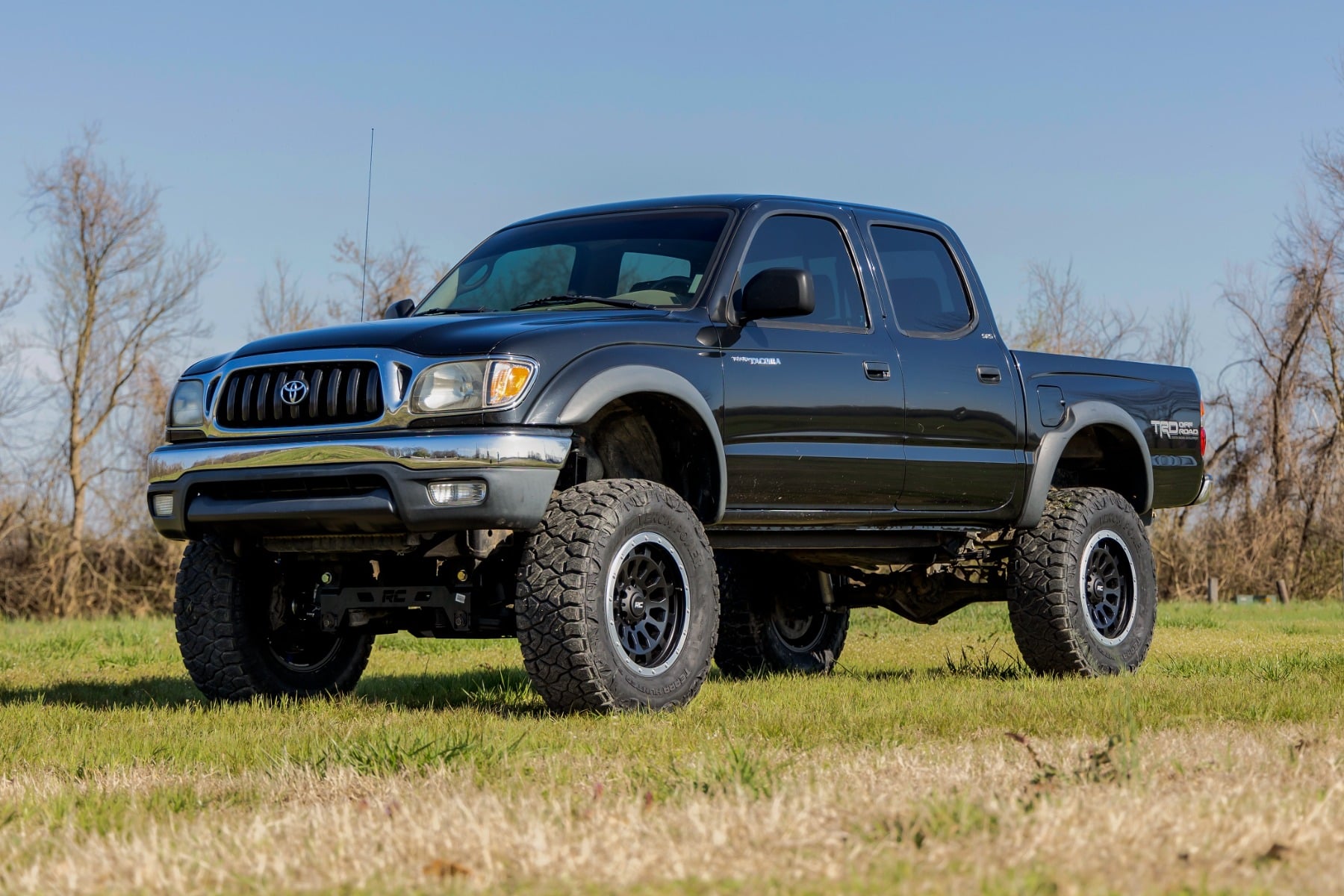 6 Inch Lift Kit N3 Struts Toyota Tacoma 2WD/4WD (1995-2004) Rough Country