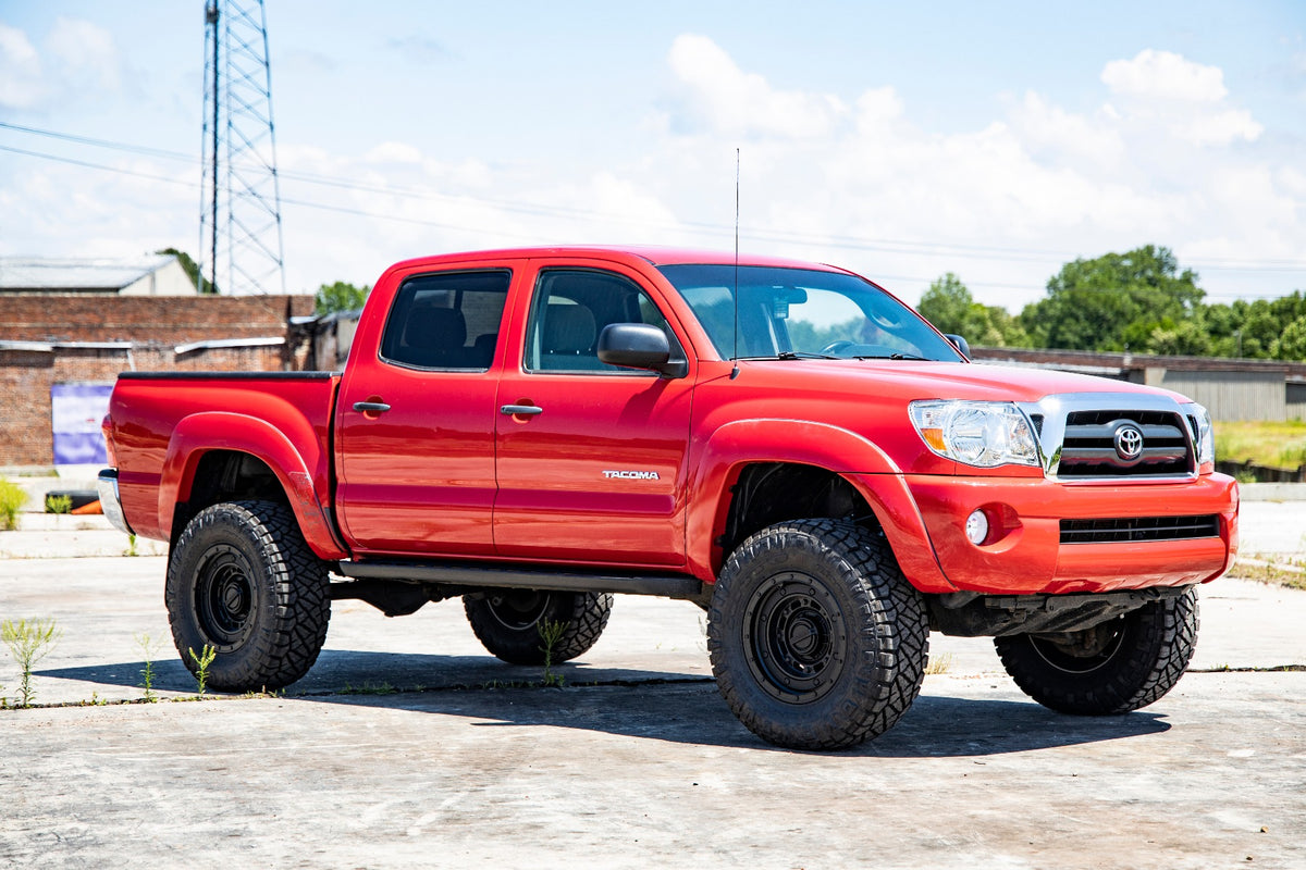 3.5 Inch Lift Kit UCA N3 Struts w/ Rear Leaf Springs Toyota Tacoma 2WD/4WD (2005-2023) Rough Country