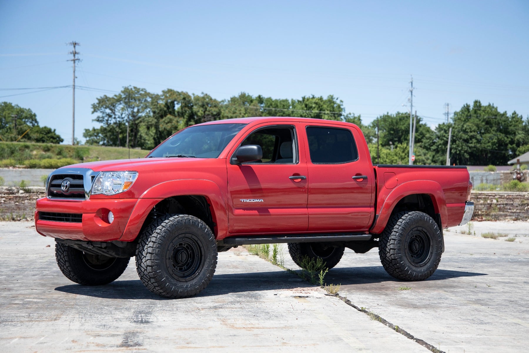 3.5 Inch Lift Kit UCA M1 Struts w/ Rear Leaf Springs Toyota Tacoma 2WD/4WD (2005-2023) Rough Country