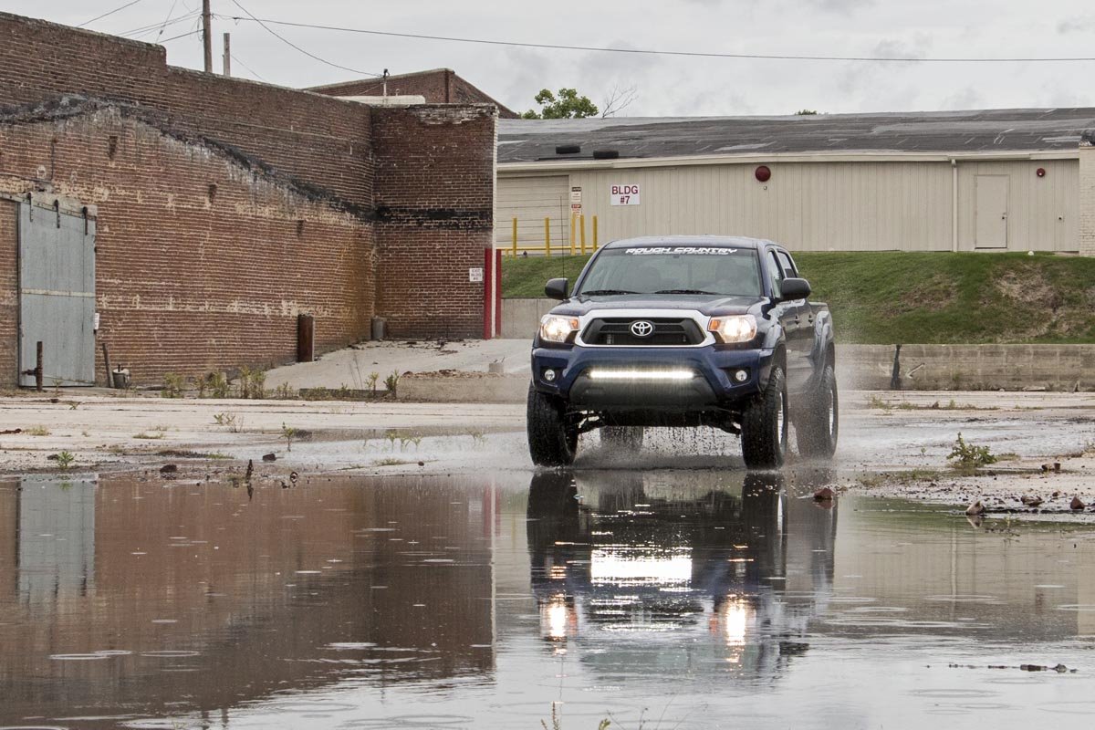 3 Inch Lift Kit RR V2 05-22 Toyota Tacoma 2WD/4WD Rough Country
