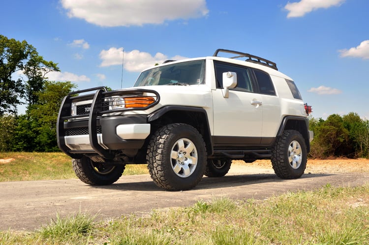 3 Inch Lift Kit Red Spacers Toyota 4Runner (03-09)/FJ Cruiser (07-14) Rough Country